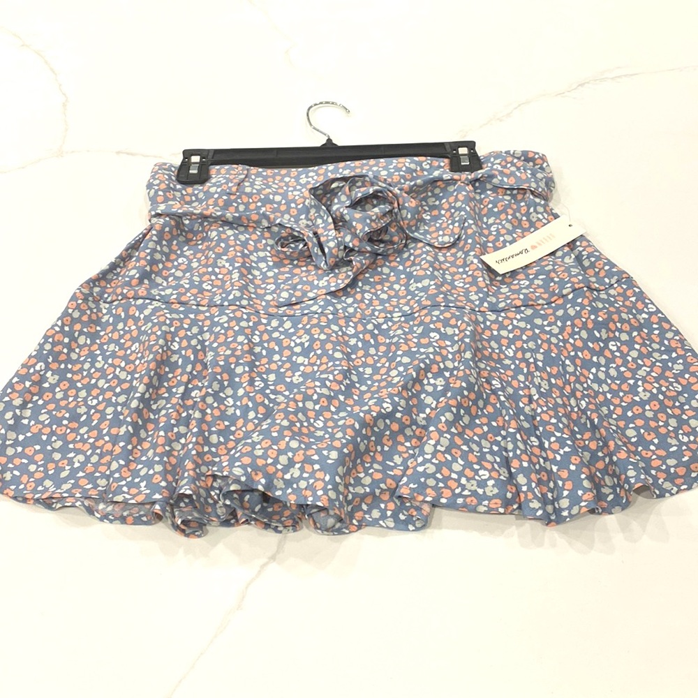 Urban Romantics skort